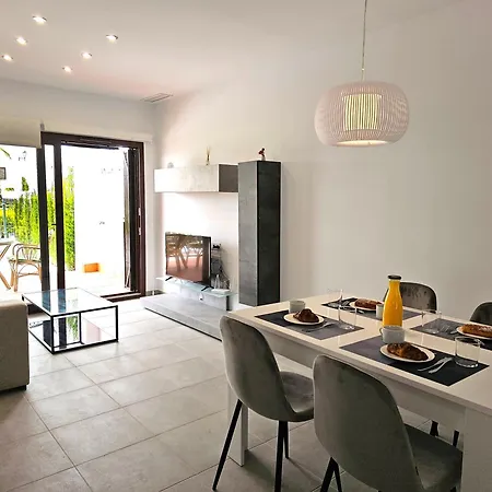 Casa Verano Piso Con 2 Piscina Compartida Y Jardin Apartamento *